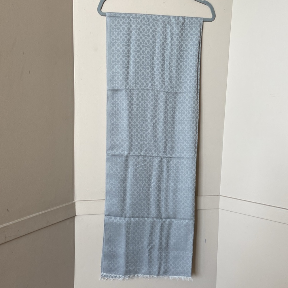 coach scarf - Picture 5 of 6